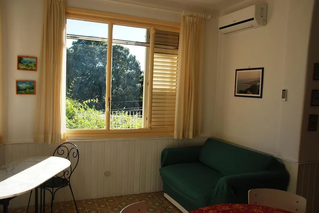 Taormina Isola Bella Apartment - Taormina Holidays