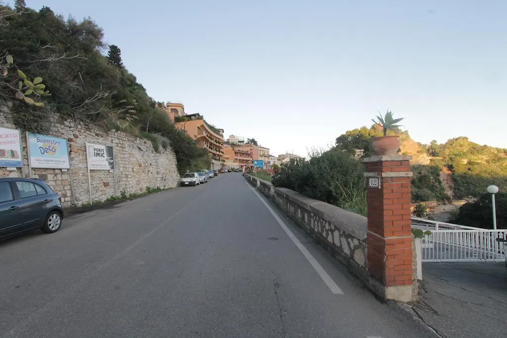 Taormina Isola Bella Apartment - Taormina Holidays 0*,  Italy