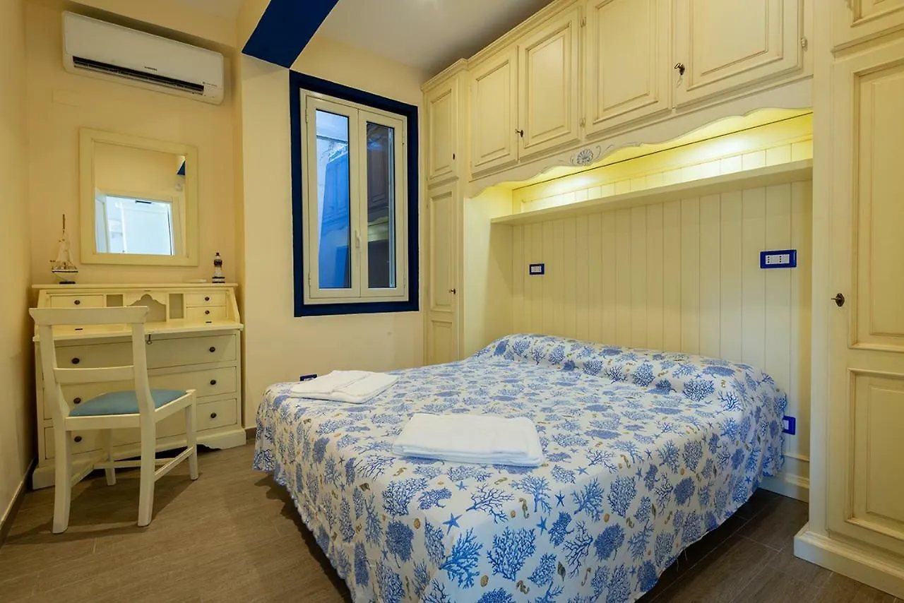Taormina Isola Bella Apartment - Taormina Holidays 0*,