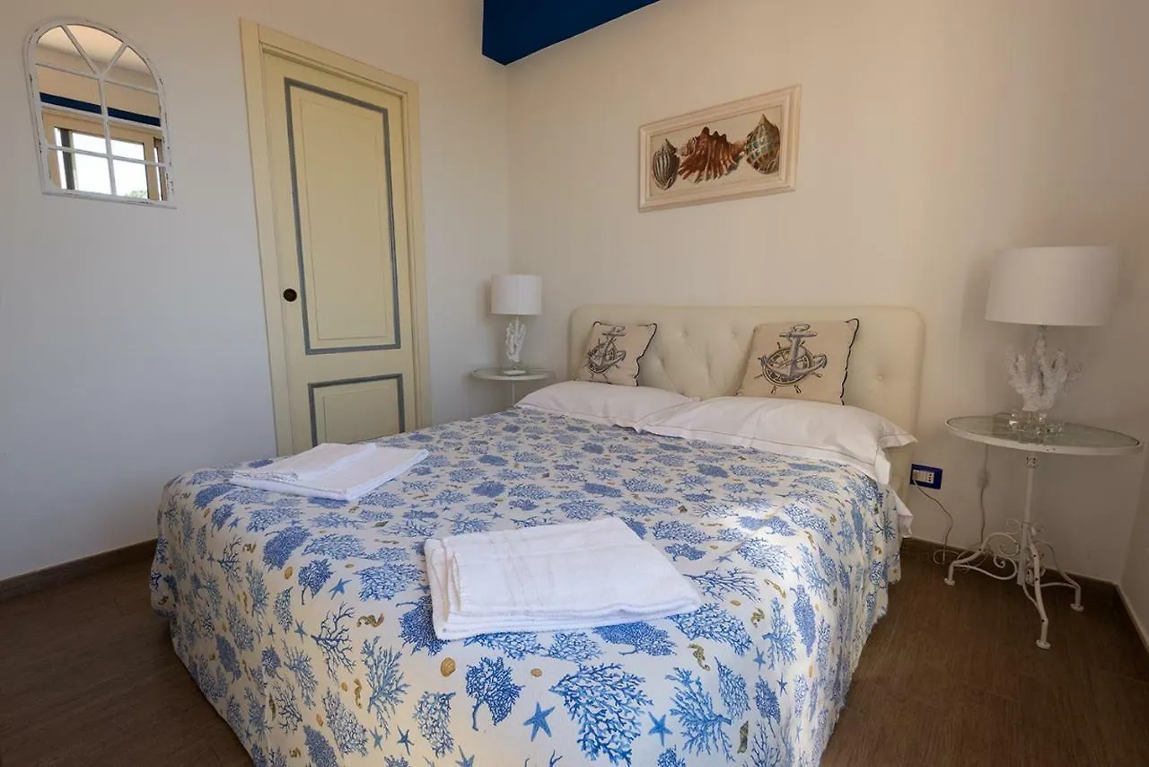 Taormina Isola Bella Apartment - Taormina Holidays